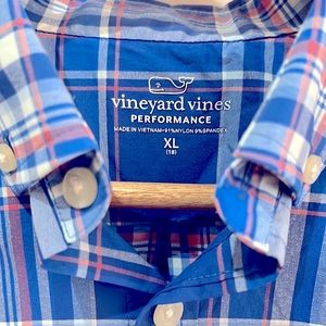 Vineyard Vines button down shirt
